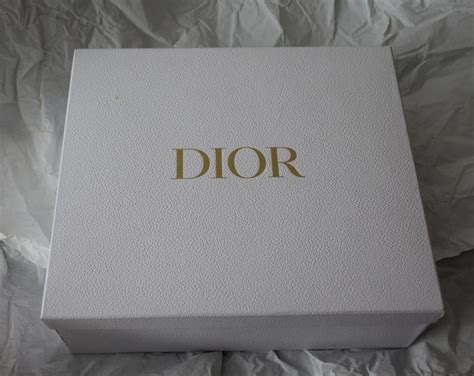 flora dior box|the Savoir Faire of Dior Gift Box Wrapping.